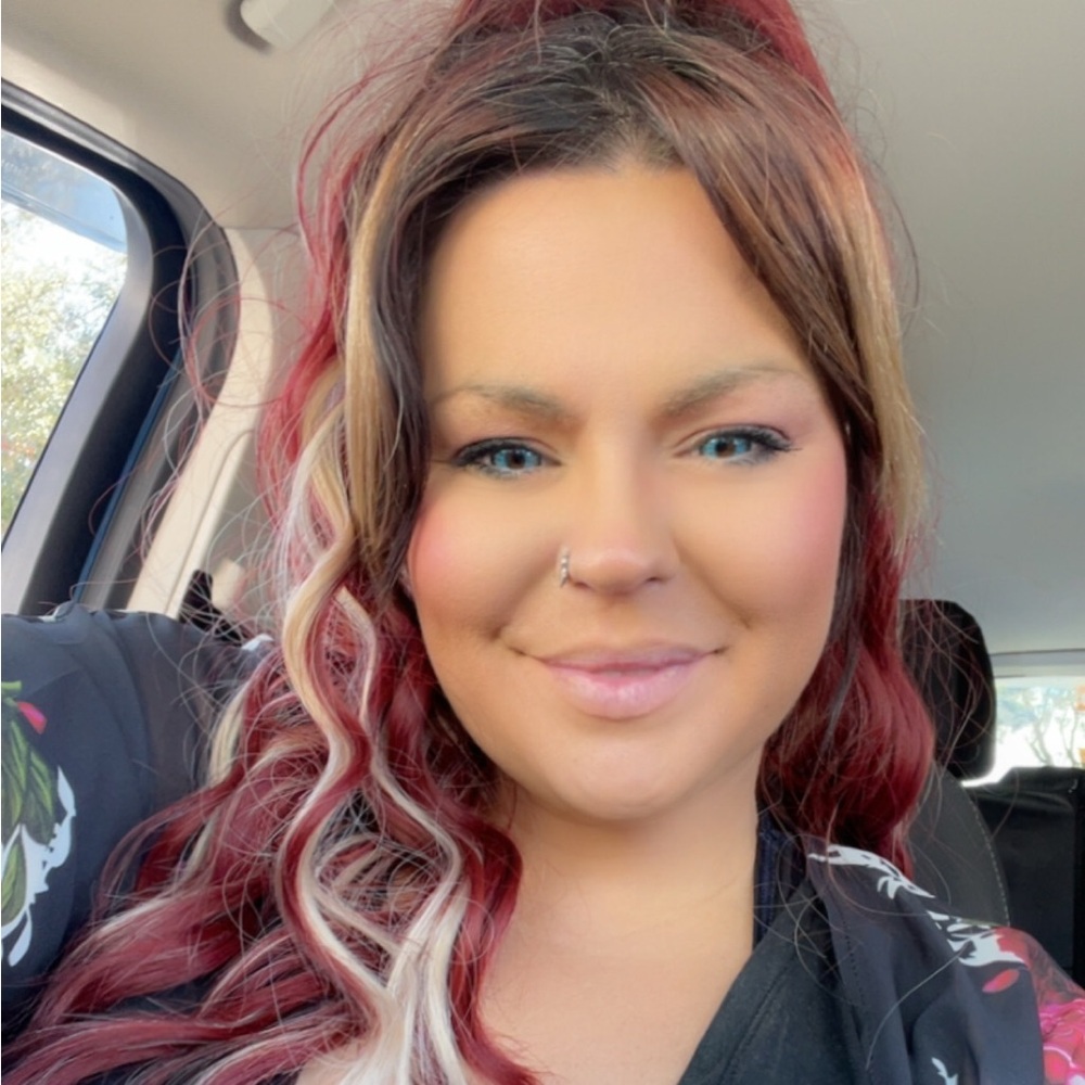 Meet your Posher, April